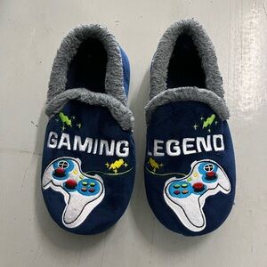 Gaming Slippers, Child Size 2-3, Blue, Soft upper Rubber Bottom